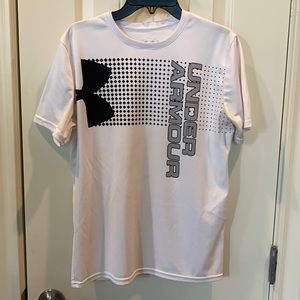 Under Armour YXL Shirt EUC